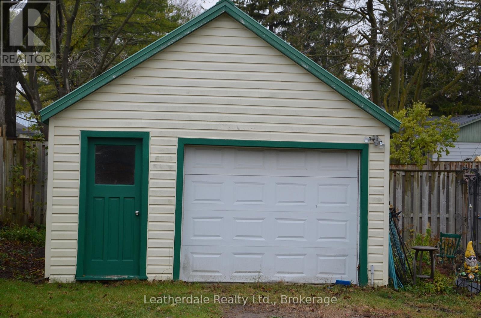 385 Mary Street, Orillia, Ontario  L3V 3G4 - Photo 5 - S12529494