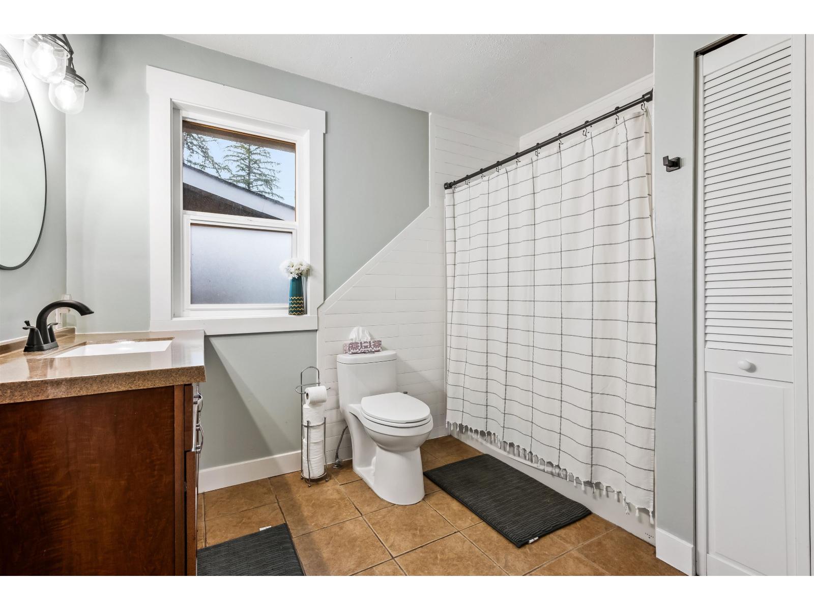 275 Fir Street, Cultus Lake North, Cultus Lake, British Columbia  V2R 4Y5 - Photo 18 - R3065830