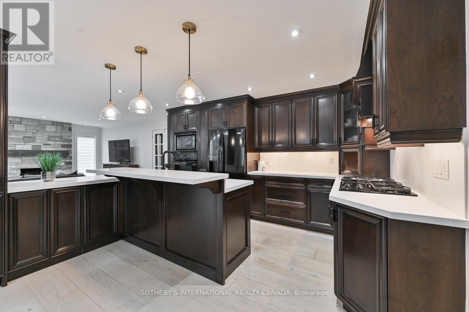 23 Hill Farm Road, King, Ontario  L0G 1N0 - Photo 9 - N12529386