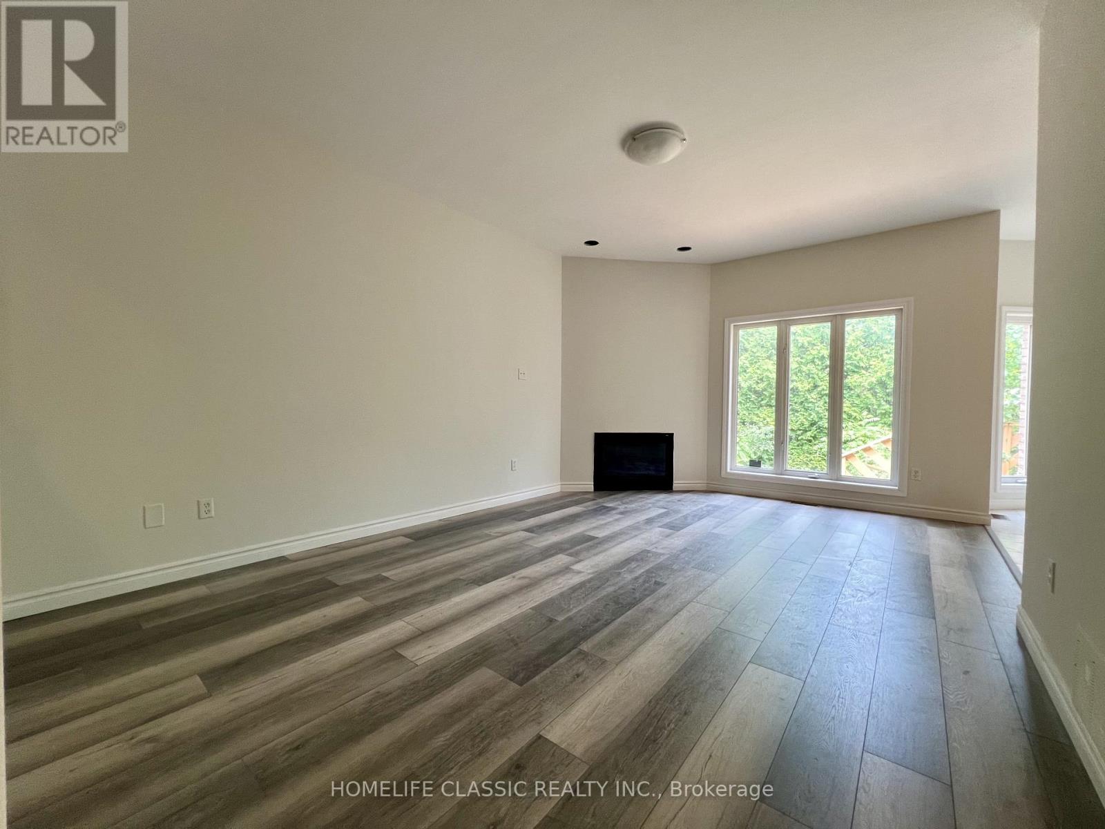 282 Elgin Mills Road W, Richmond Hill, Ontario  L4C 4M2 - Photo 3 - N12529456