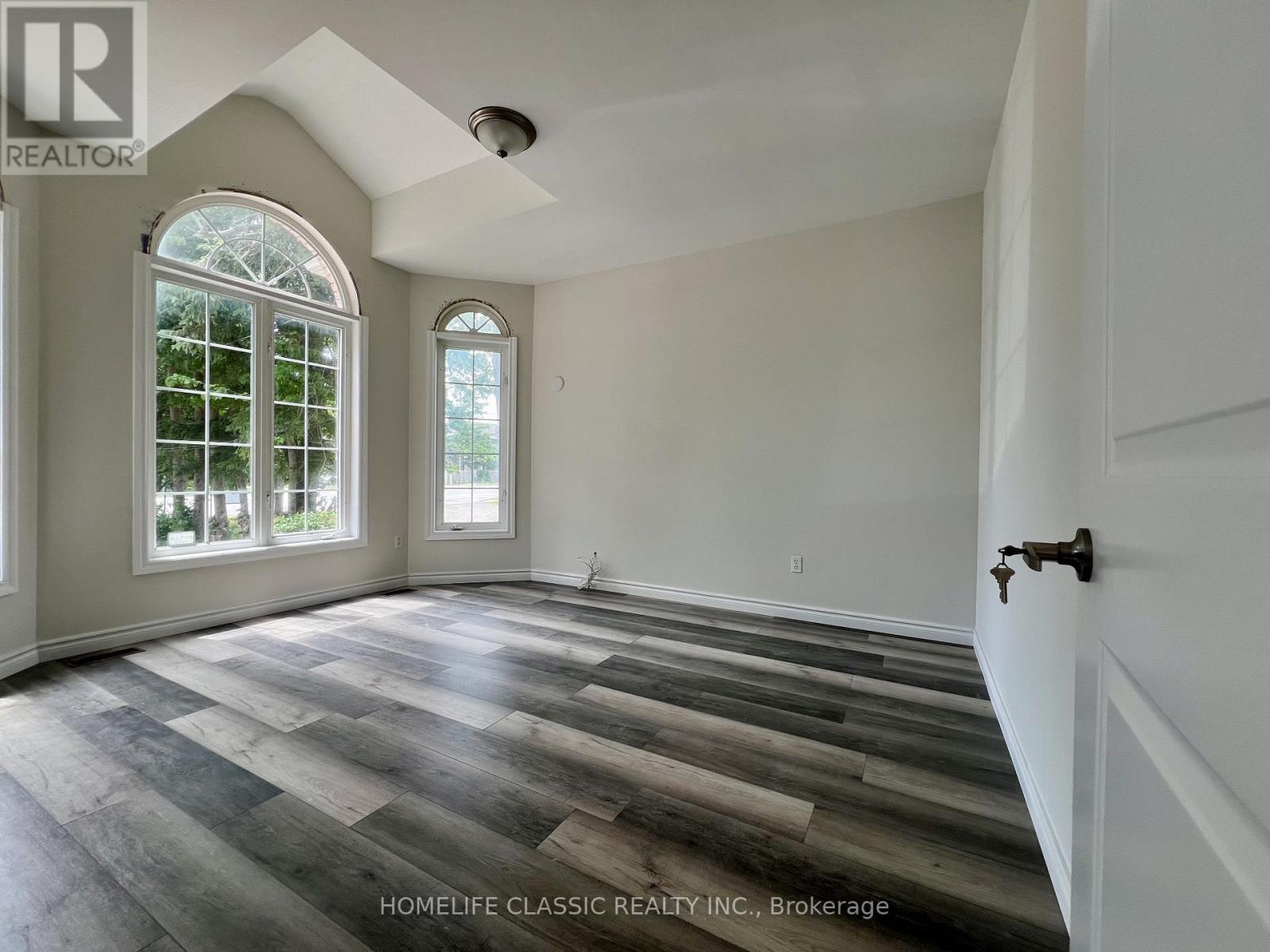 282 Elgin Mills Road W, Richmond Hill, Ontario  L4C 4M2 - Photo 5 - N12529456