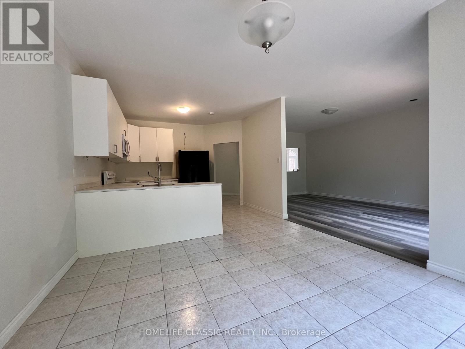 282 Elgin Mills Road W, Richmond Hill, Ontario  L4C 4M2 - Photo 6 - N12529456