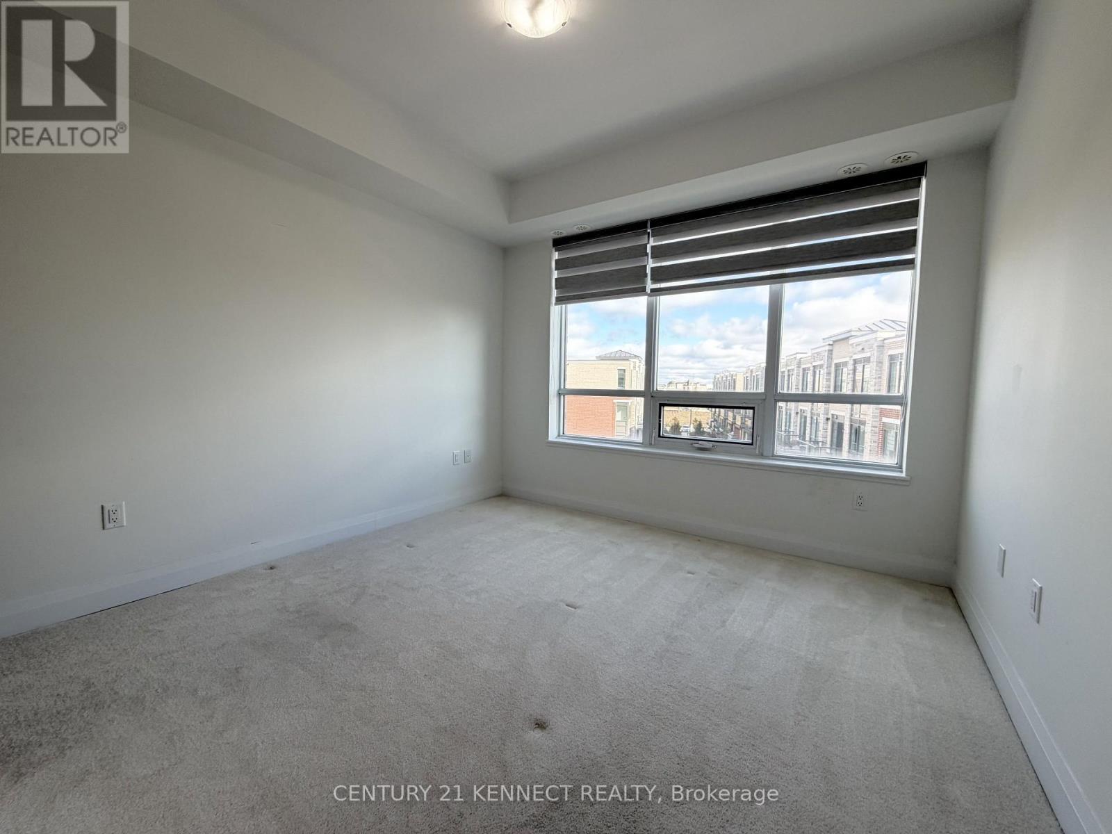 367 - 65 Attmar Drive, Brampton, Ontario  L6P 0Y6 - Photo 5 - W12468101