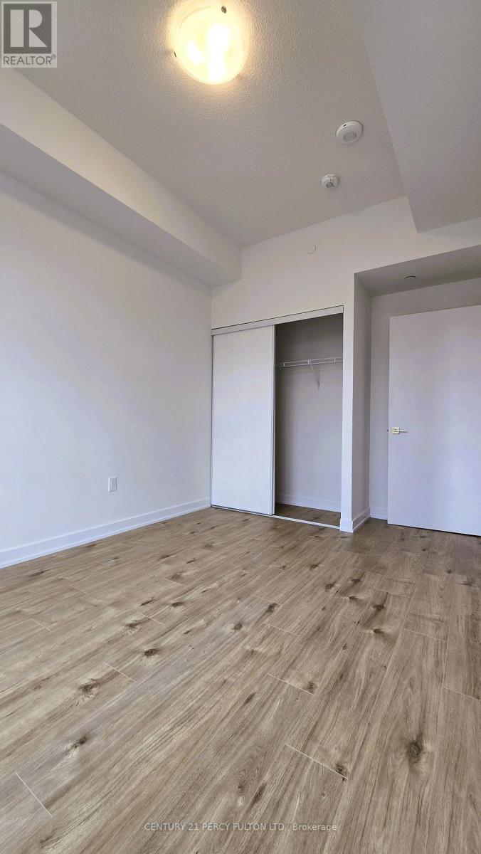 209 - 500 Plains Road E, Burlington, Ontario  L7T 0C8 - Photo 10 - W12519244