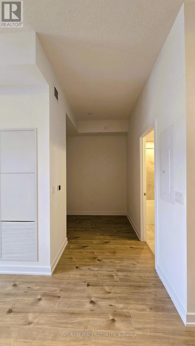 209 - 500 Plains Road E, Burlington, Ontario  L7T 0C8 - Photo 7 - W12519244