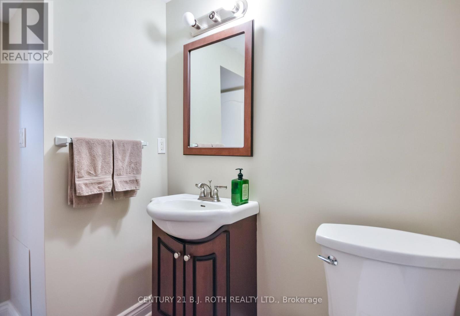 38 Camelot Square, Barrie, Ontario  L4M 0C3 - Photo 35 - S12529442