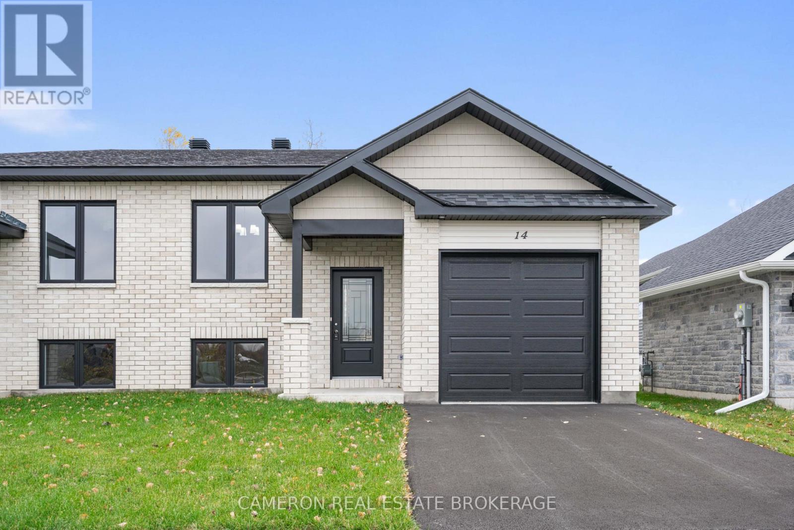 14 Portland Drive, Cornwall, Ontario  K6H 0J4 - Photo 1 - X12529510