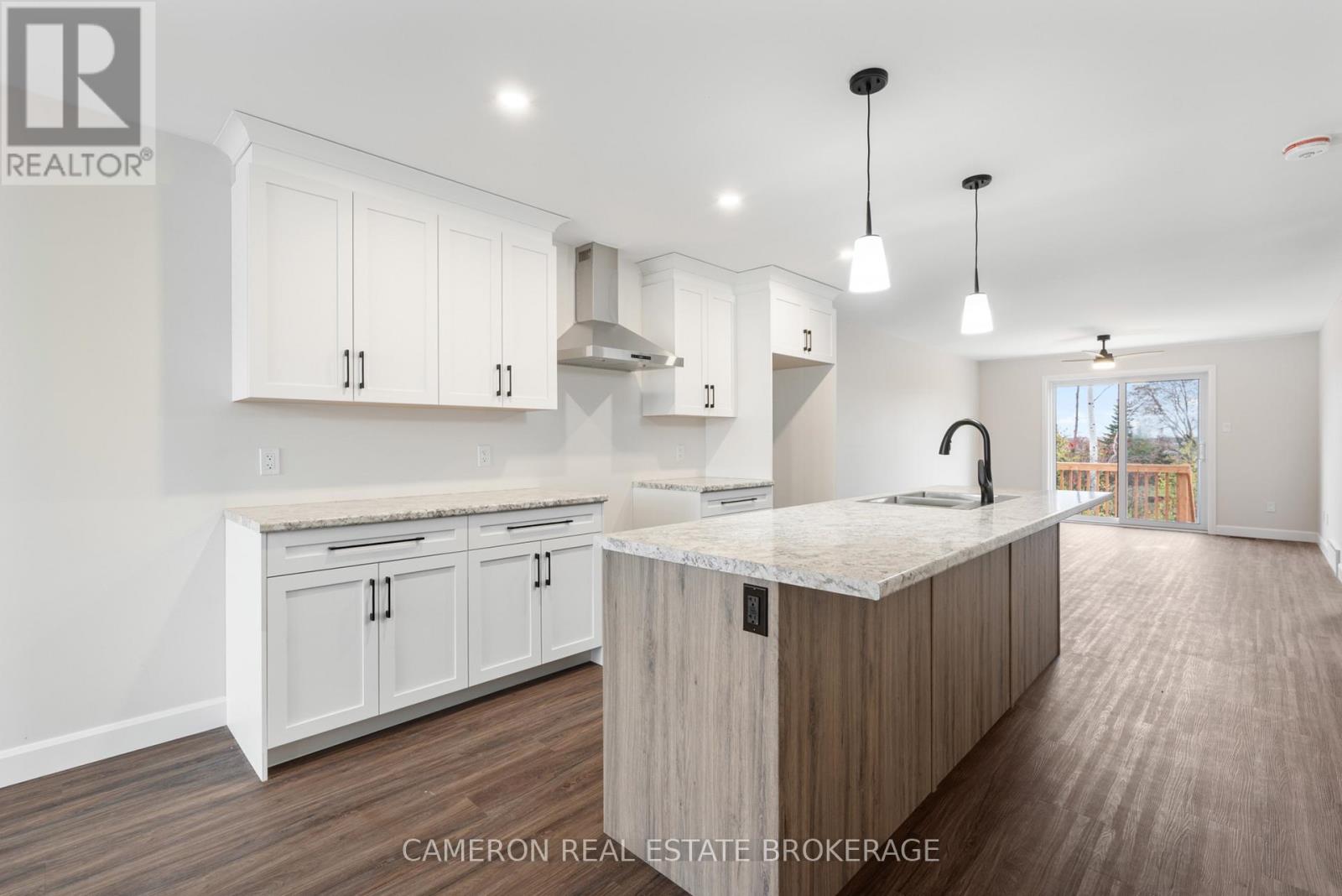 14 Portland Drive, Cornwall, Ontario  K6H 0J4 - Photo 6 - X12529510