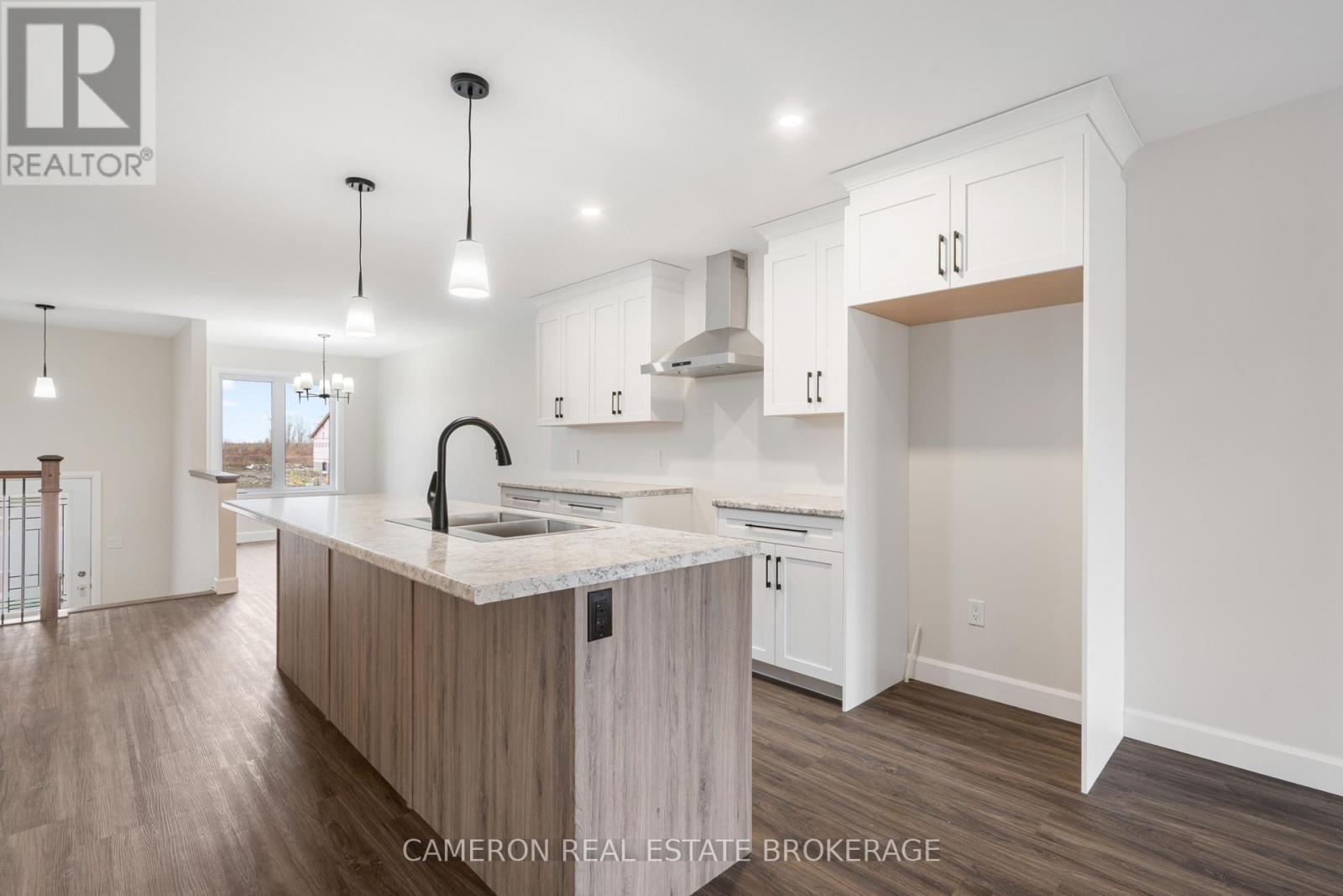 14 Portland Drive, Cornwall, Ontario  K6H 0J4 - Photo 7 - X12529510