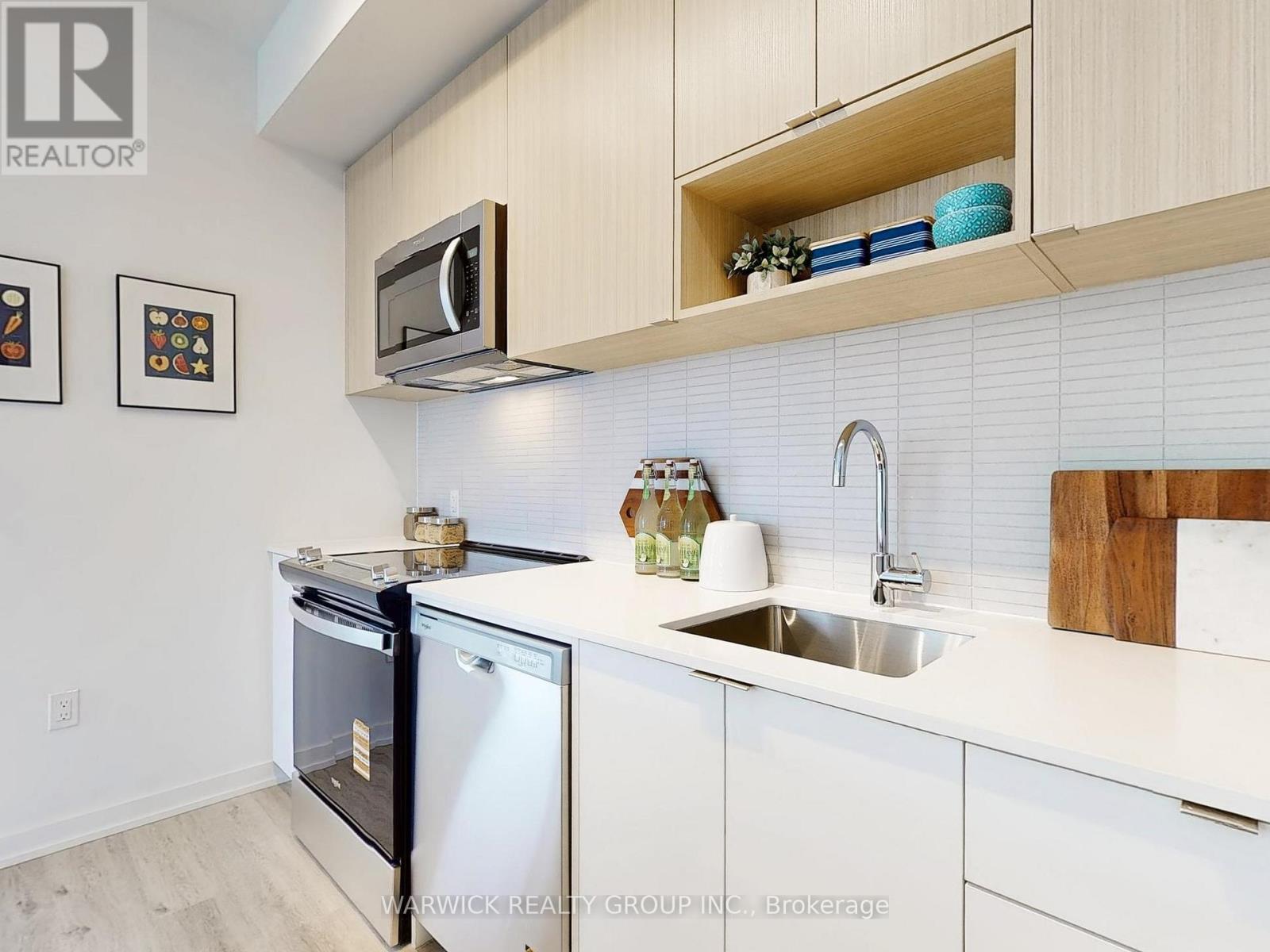 525 - 4365 Bloor Street W, Toronto, Ontario  M9C 1R3 - Photo 16 - W12529388