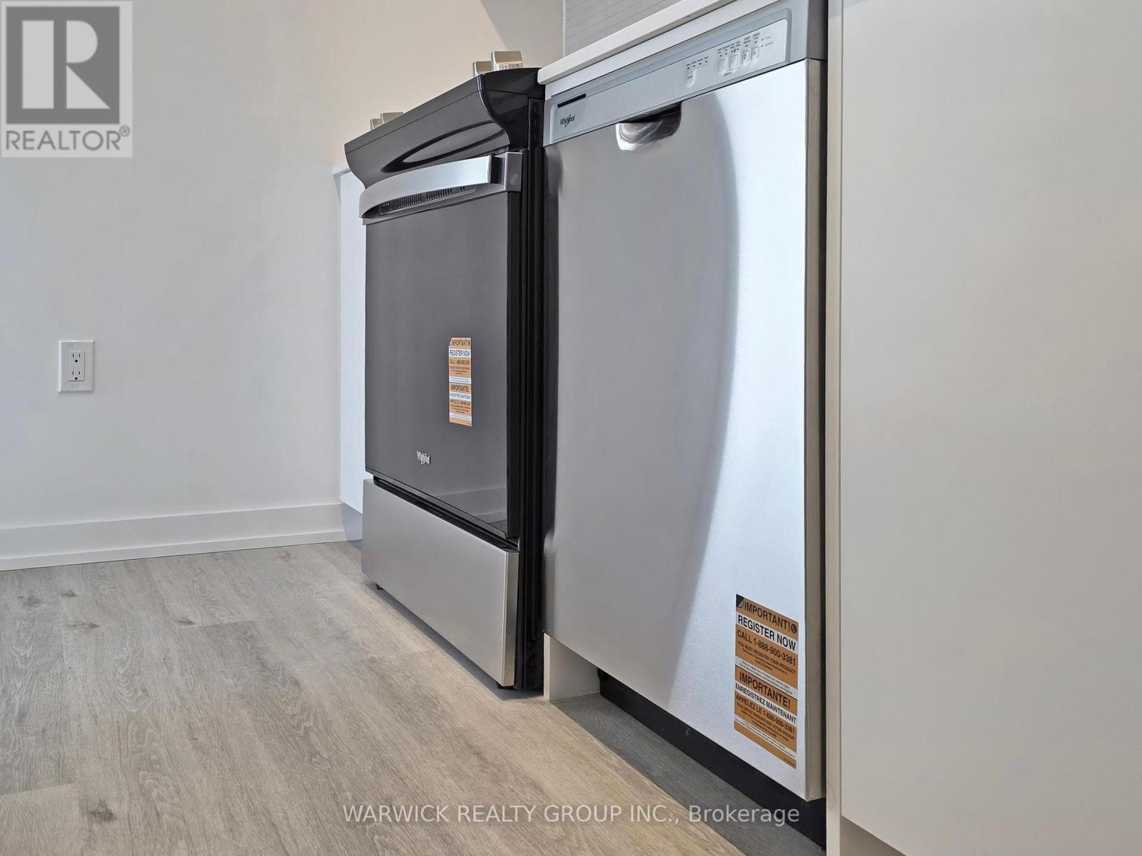 525 - 4365 Bloor Street W, Toronto, Ontario  M9C 1R3 - Photo 19 - W12529388