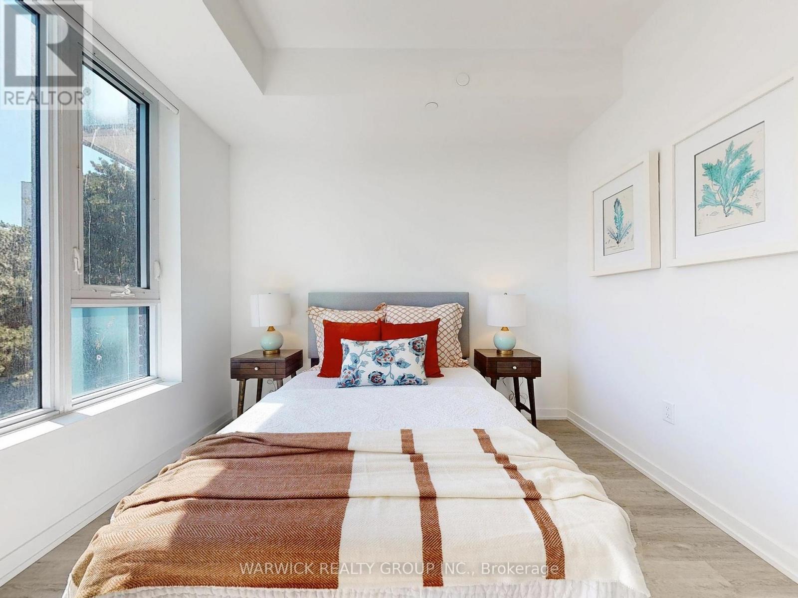 525 - 4365 Bloor Street W, Toronto, Ontario  M9C 1R3 - Photo 31 - W12529388