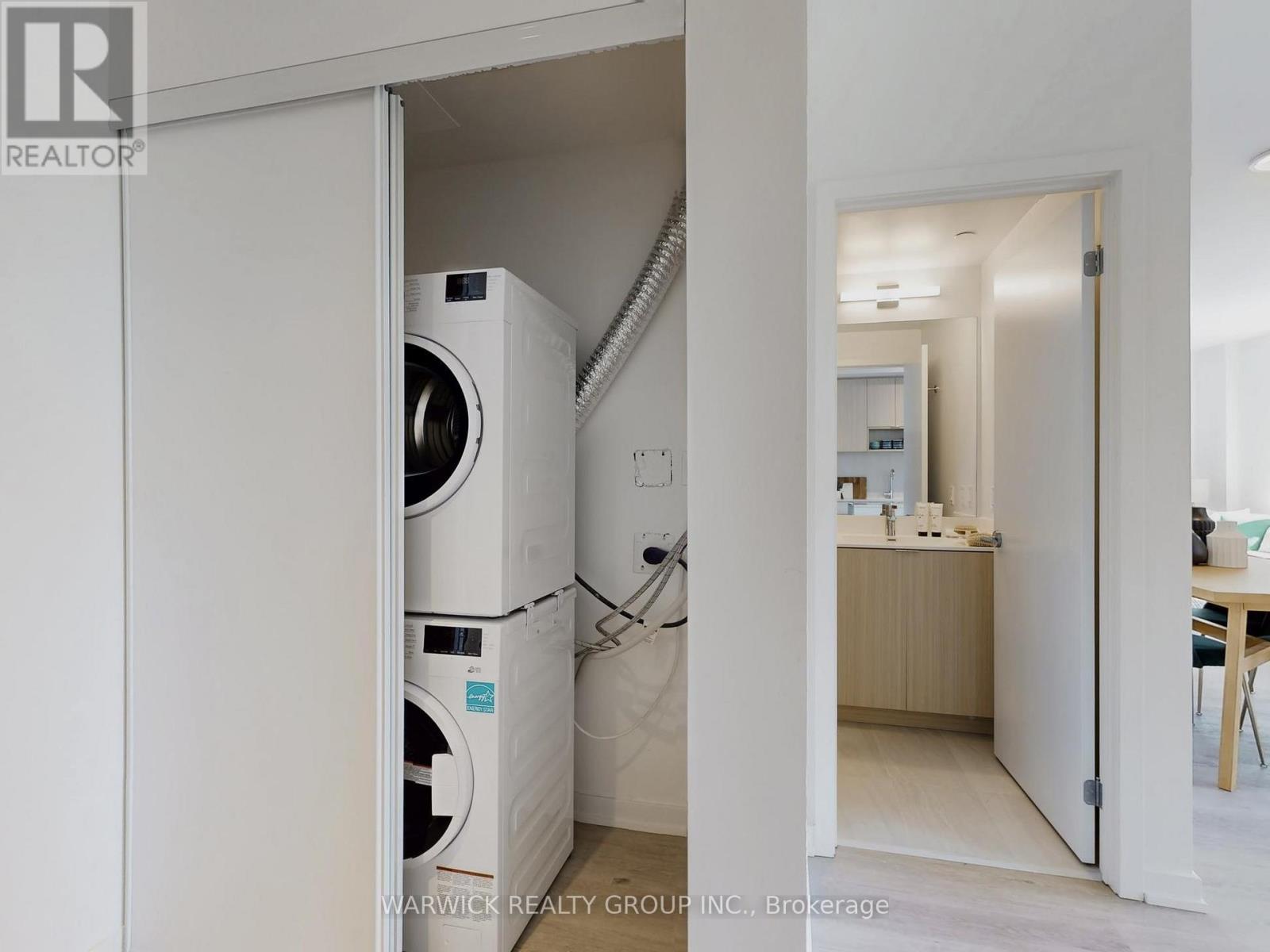 525 - 4365 Bloor Street W, Toronto, Ontario  M9C 1R3 - Photo 35 - W12529388