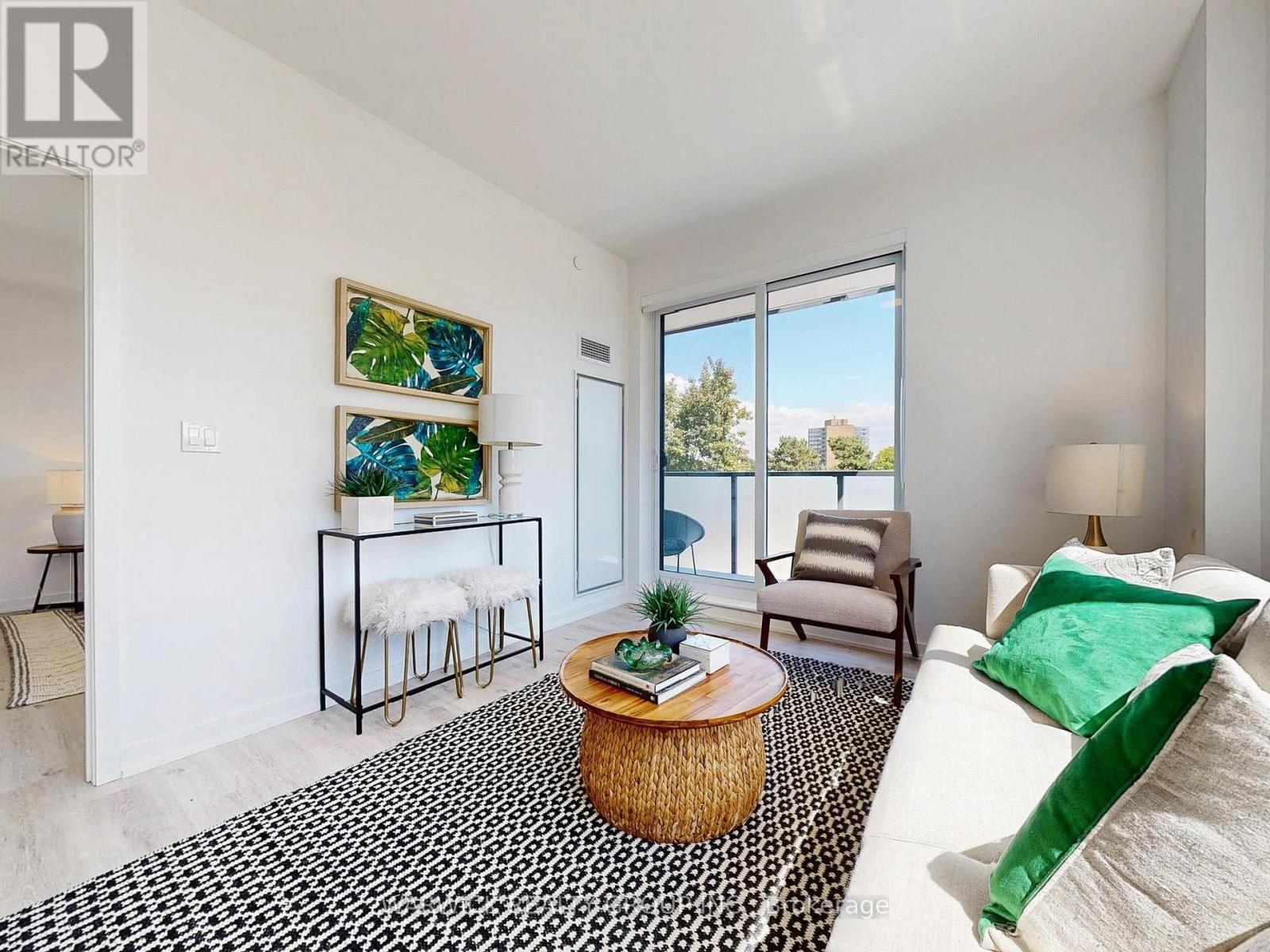 525 - 4365 Bloor Street W, Toronto, Ontario  M9C 1R3 - Photo 4 - W12529388