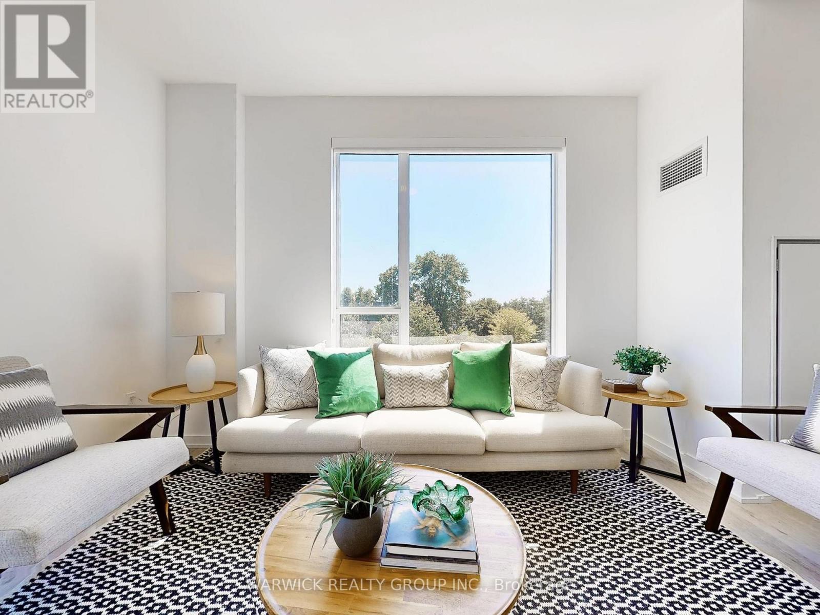 525 - 4365 Bloor Street W, Toronto, Ontario  M9C 1R3 - Photo 5 - W12529388