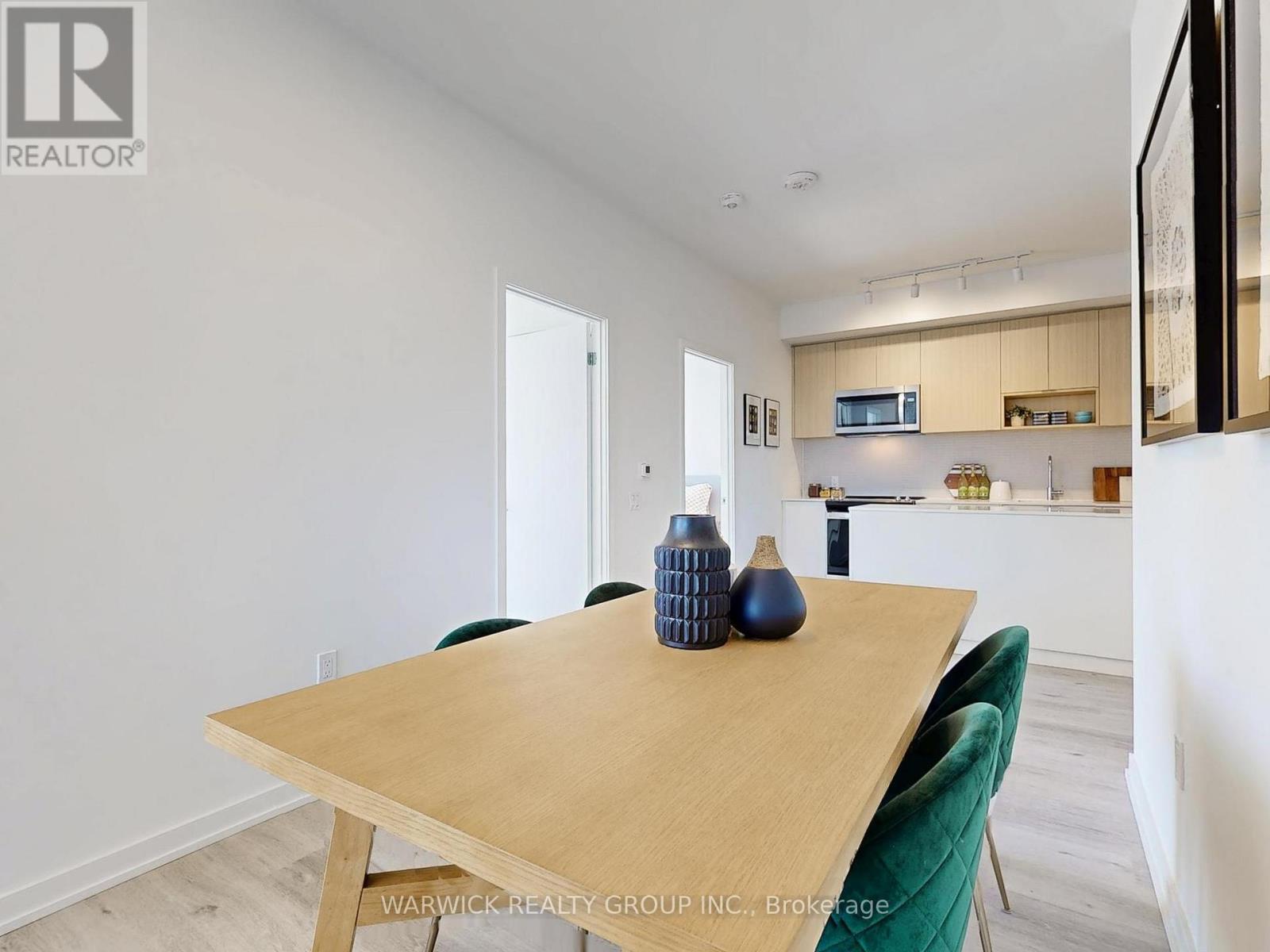 525 - 4365 Bloor Street W, Toronto, Ontario  M9C 1R3 - Photo 9 - W12529388