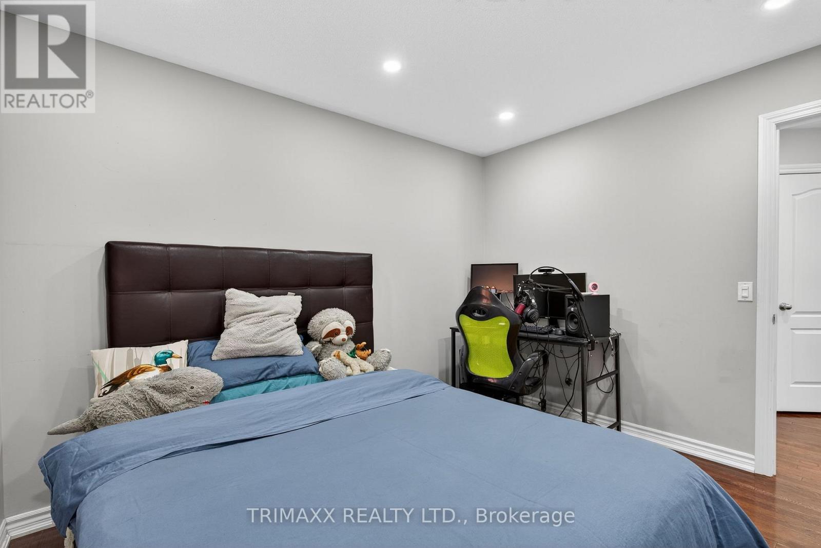 30 Learmont Avenue, Caledon, Ontario  L7C 3N3 - Photo 25 - W12529410