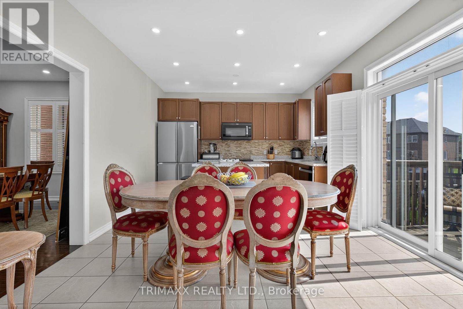 30 Learmont Avenue, Caledon, Ontario  L7C 3N3 - Photo 9 - W12529410