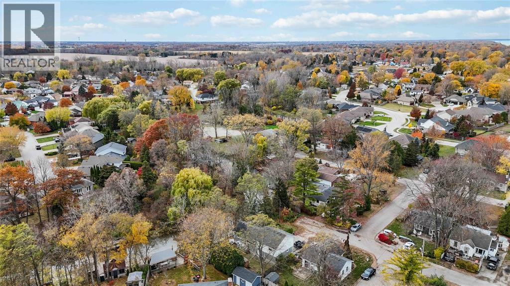 2006 Olive Avenue, Sarnia, Ontario  N0N 1C0 - Photo 46 - 25028452