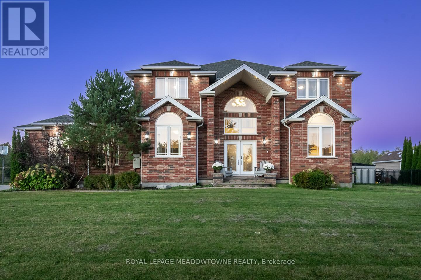 63 Stewart Drive, Erin, Ontario  N1H 6H7 - Photo 3 - X12529440