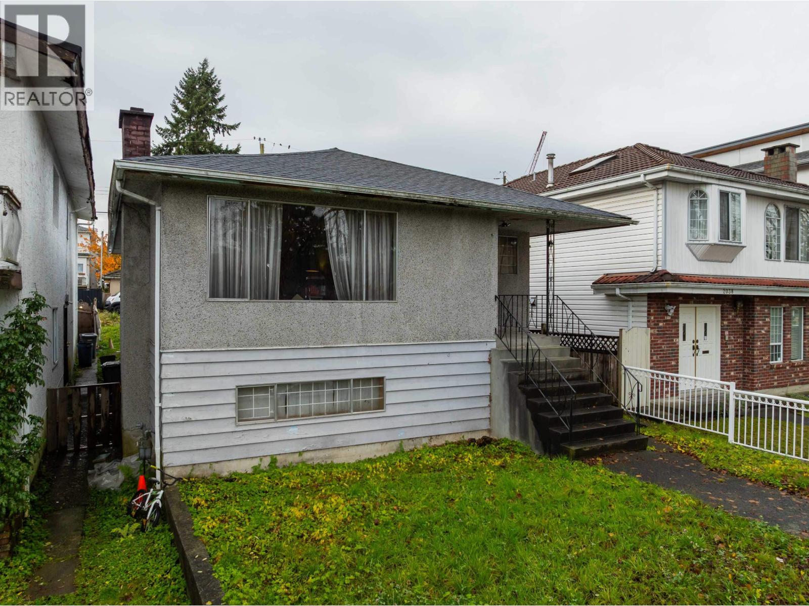 2044 E 22nd Avenue, Vancouver, British Columbia  V5V 2R4 - Photo 2 - R3065235