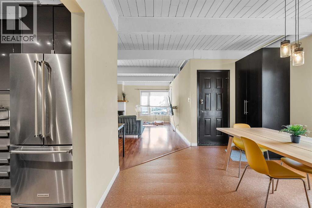 28 Hilton Avenue Nw, Calgary, Alberta  T2K 2H2 - Photo 12 - A2257158