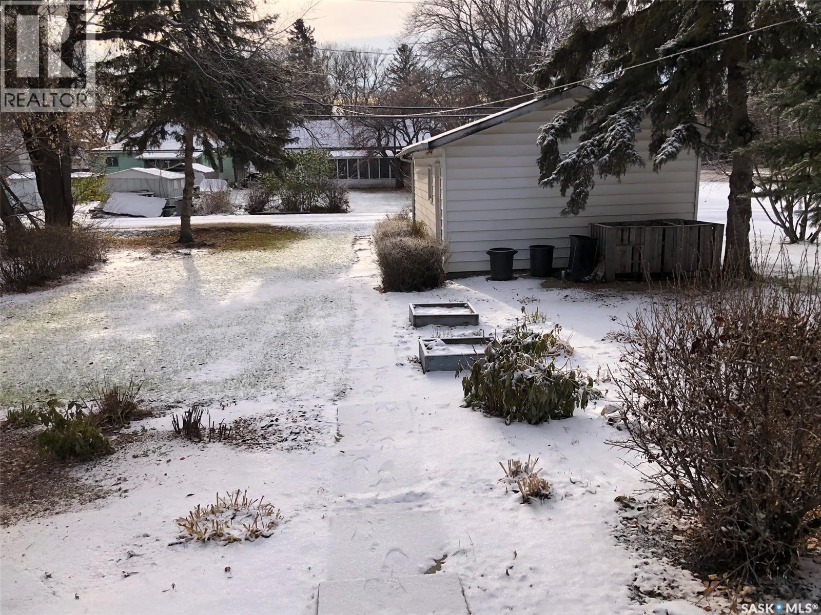 340 Kendall Street, Kamsack, Saskatchewan  S0A 1S0 - Photo 3 - SK023778