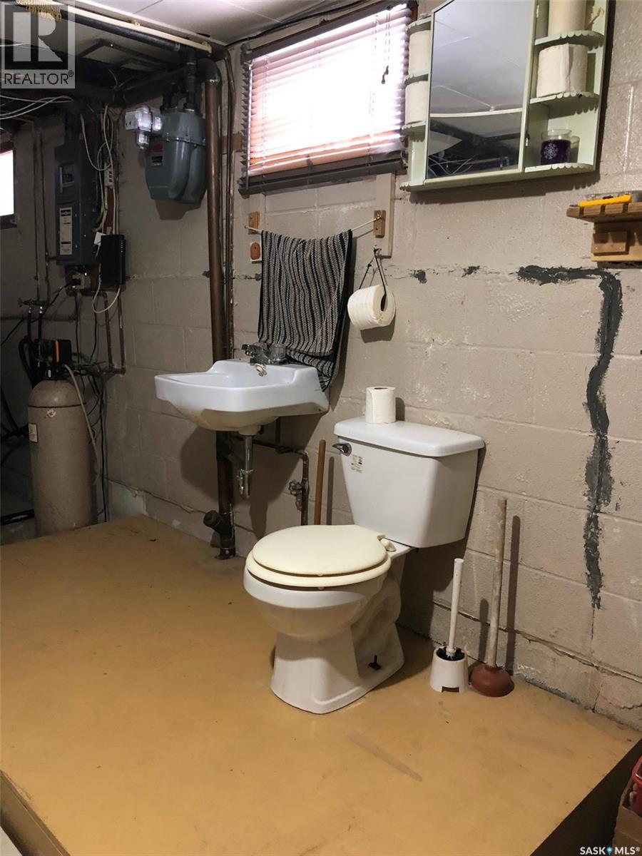 340 Kendall Street, Kamsack, Saskatchewan  S0A 1S0 - Photo 39 - SK023778