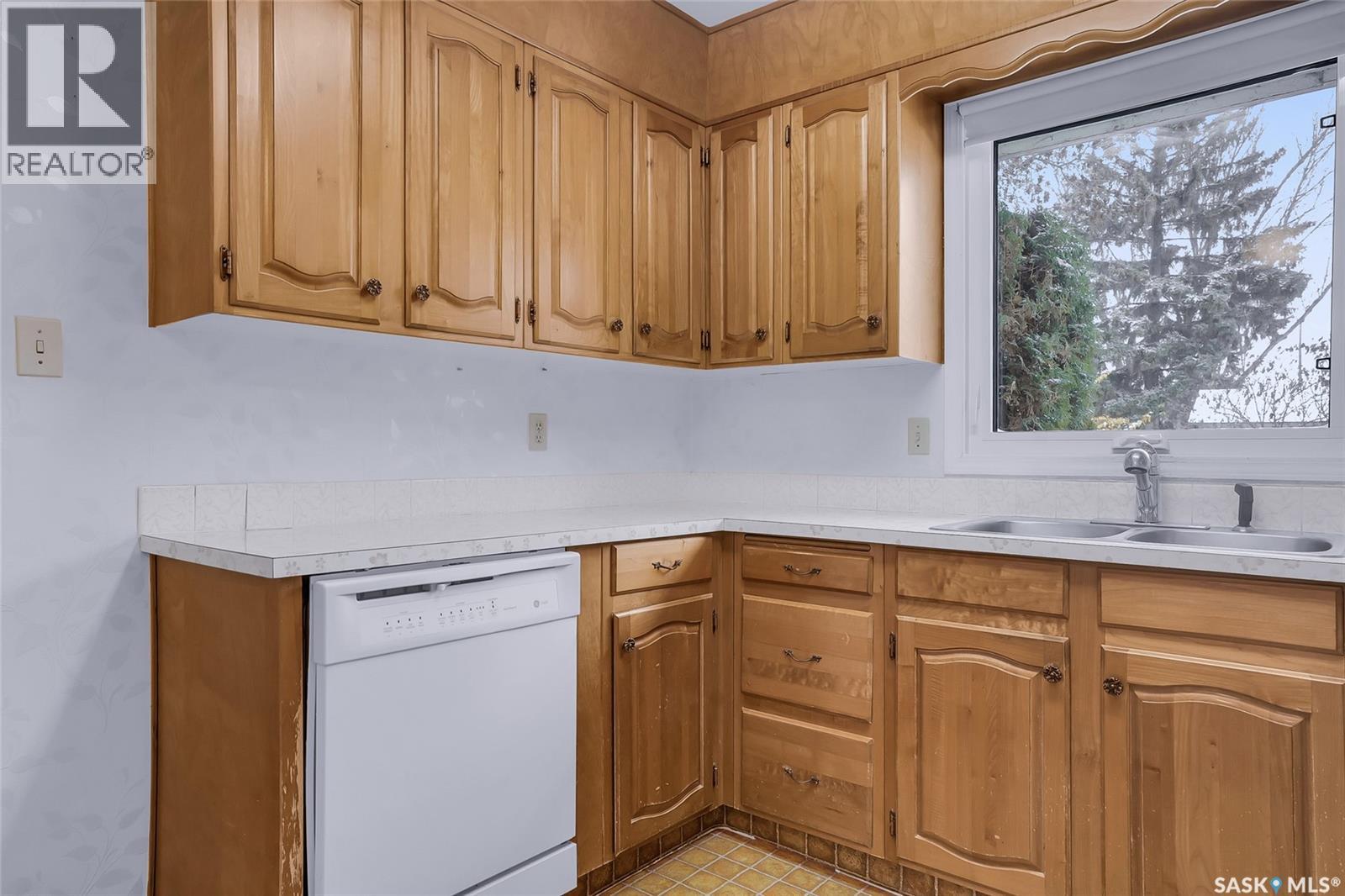 58 Albany Crescent, Saskatoon, Saskatchewan  S7K 1J3 - Photo 11 - SK023753