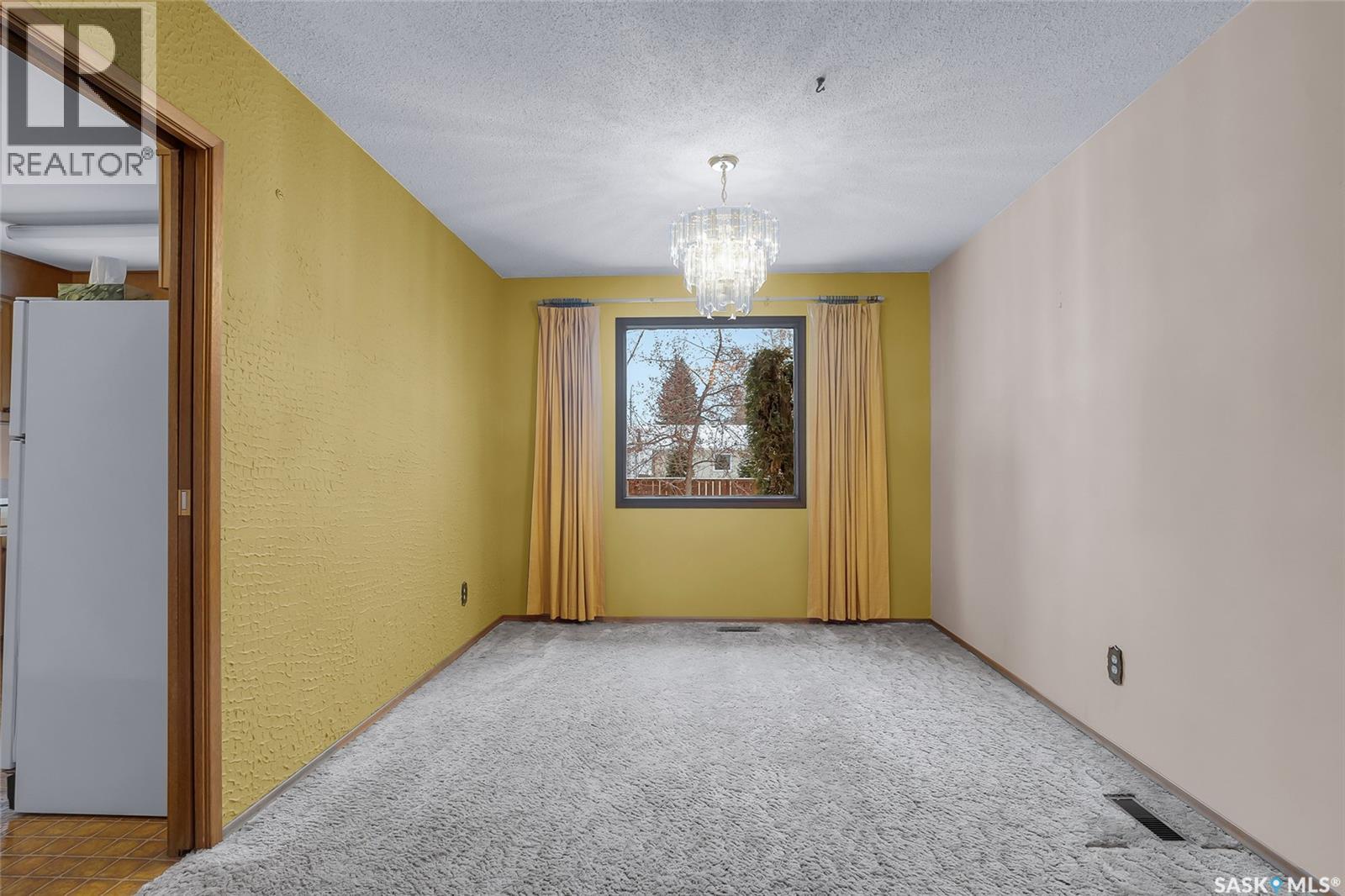 58 Albany Crescent, Saskatoon, Saskatchewan  S7K 1J3 - Photo 7 - SK023753