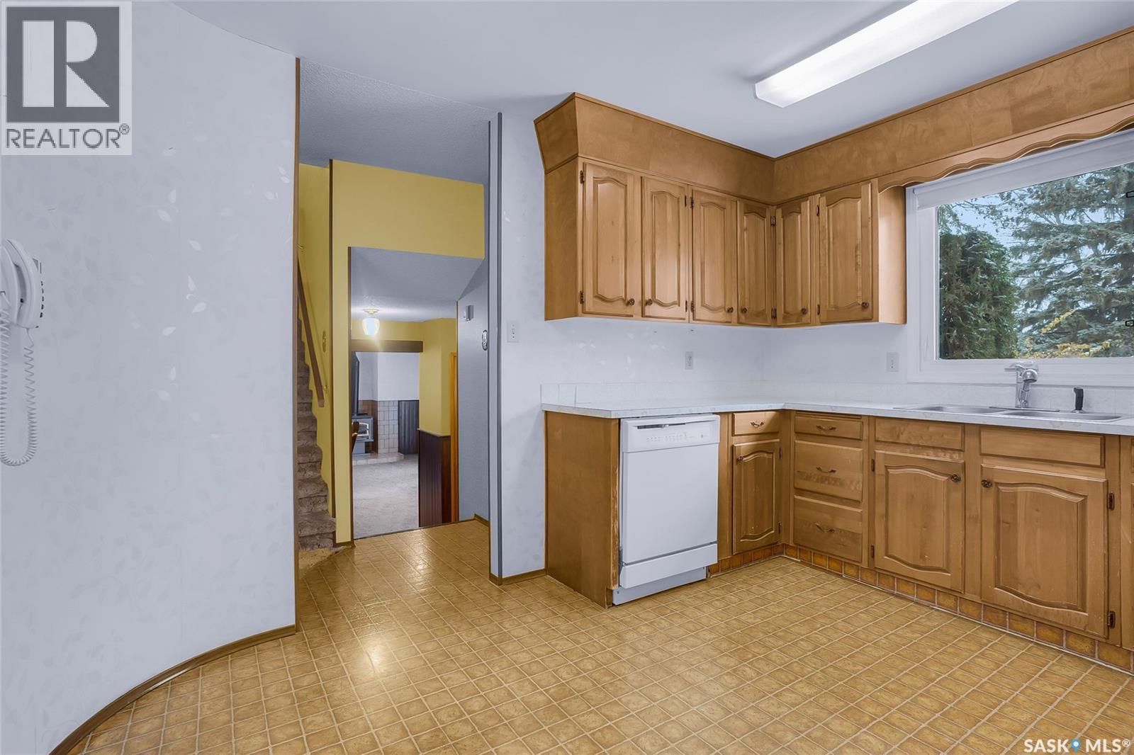 58 Albany Crescent, Saskatoon, Saskatchewan  S7K 1J3 - Photo 8 - SK023753