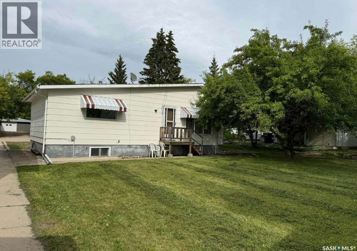 75 Horkoff Avenue, Wadena, Saskatchewan  S0A 4J0 - Photo 2 - SK023752