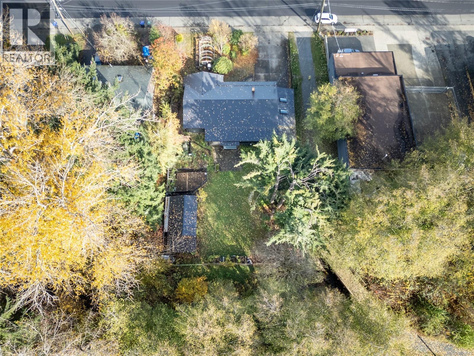 2245 Cousins Ave, Courtenay, British Columbia  V9N 3N6 - Photo 42 - 1020043