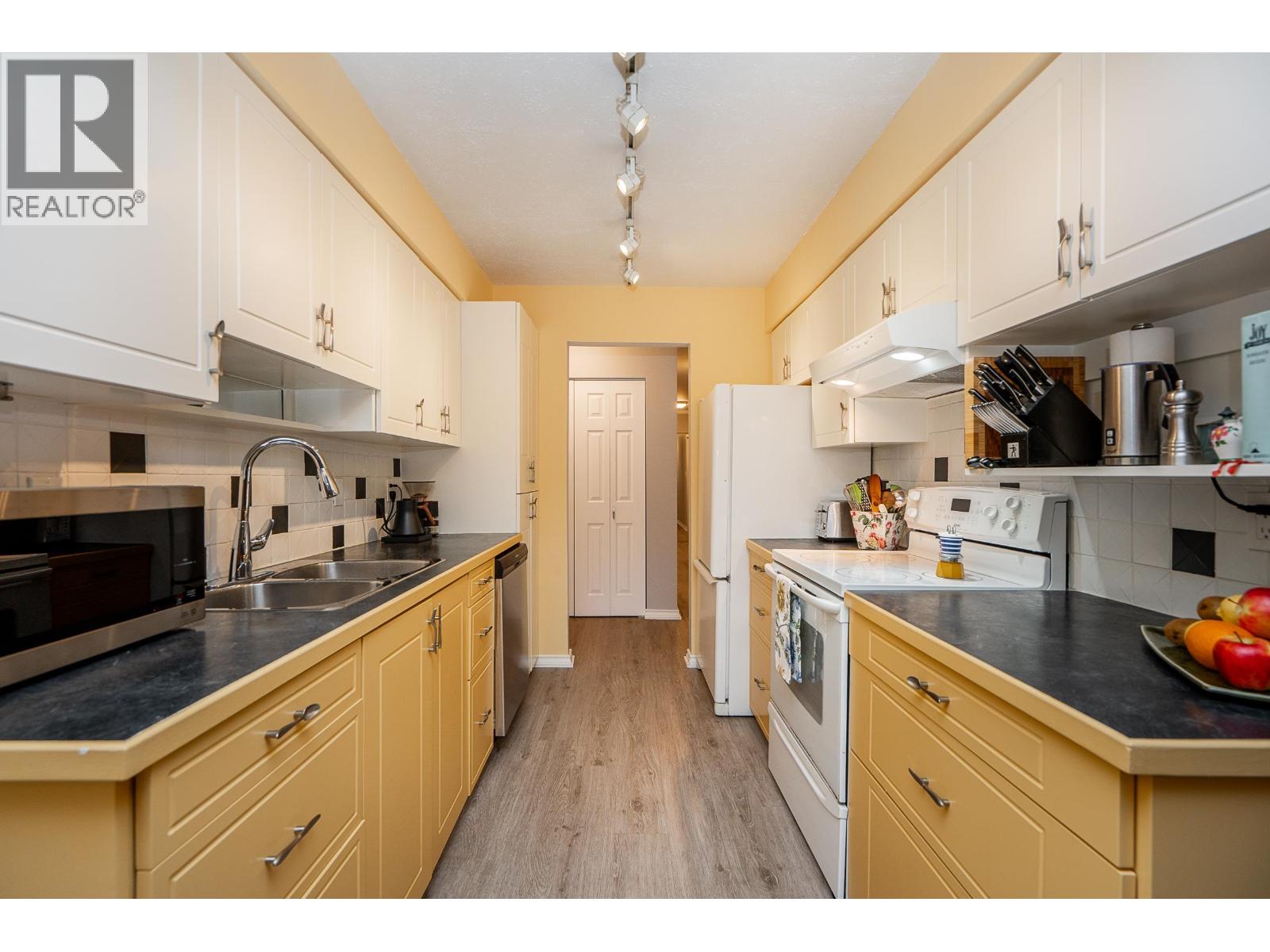 305 720 Eighth Avenue, New Westminster, British Columbia  V3M 2R3 - Photo 8 - R3066105