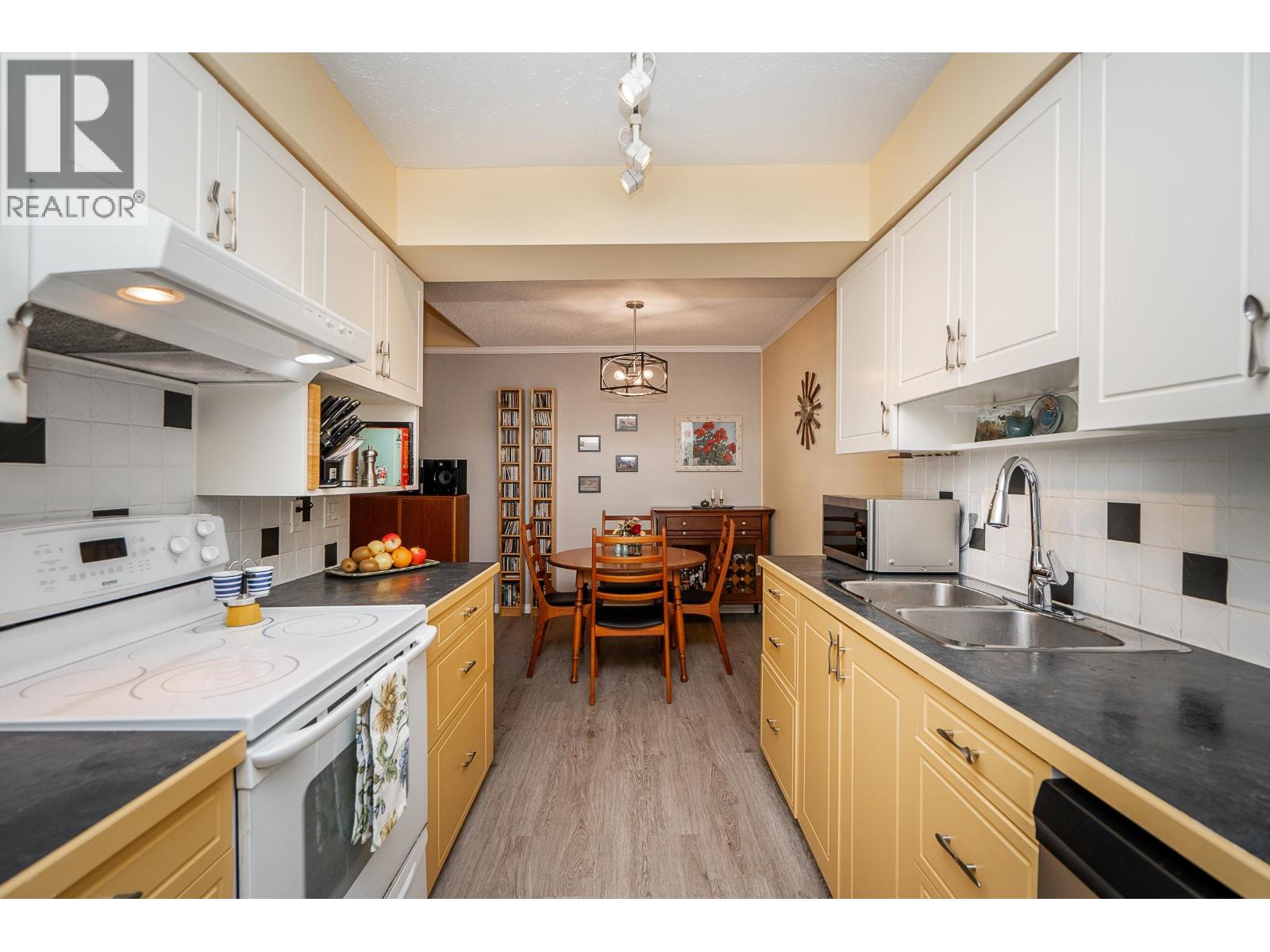 305 720 Eighth Avenue, New Westminster, British Columbia  V3M 2R3 - Photo 10 - R3066105