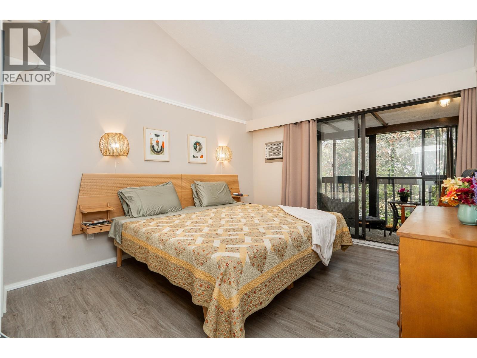 305 720 Eighth Avenue, New Westminster, British Columbia  V3M 2R3 - Photo 14 - R3066105