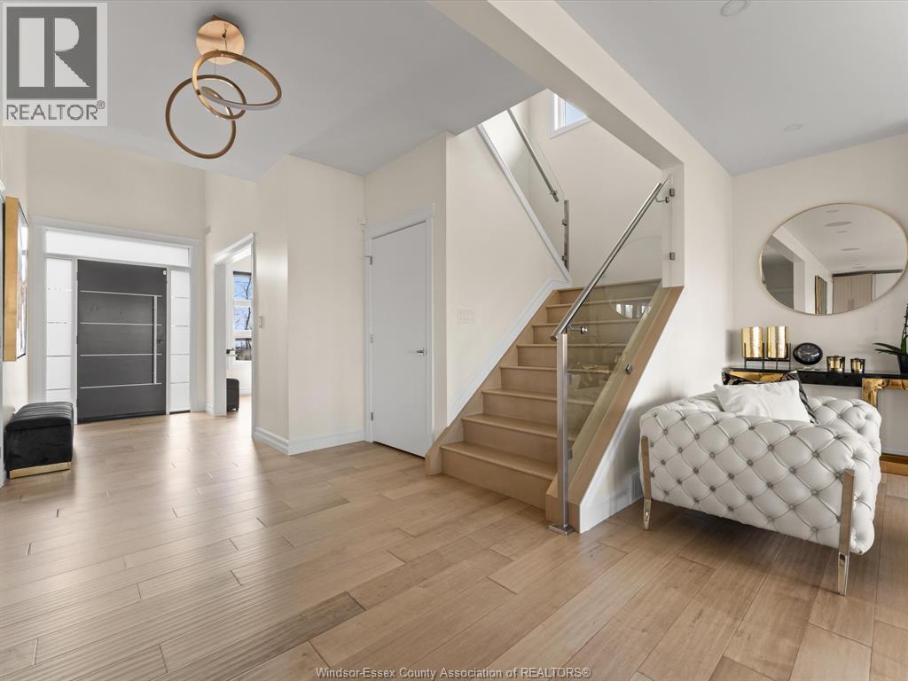 15 Major Boulevard, Lasalle, Ontario  N9J 1C6 - Photo 3 - 25028482