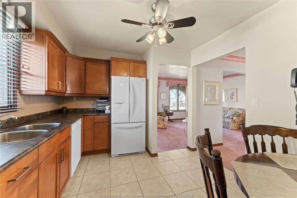 2737 Bramley Crescent, Windsor, Ontario  N8W 4X2 - Photo 12 - 25028474