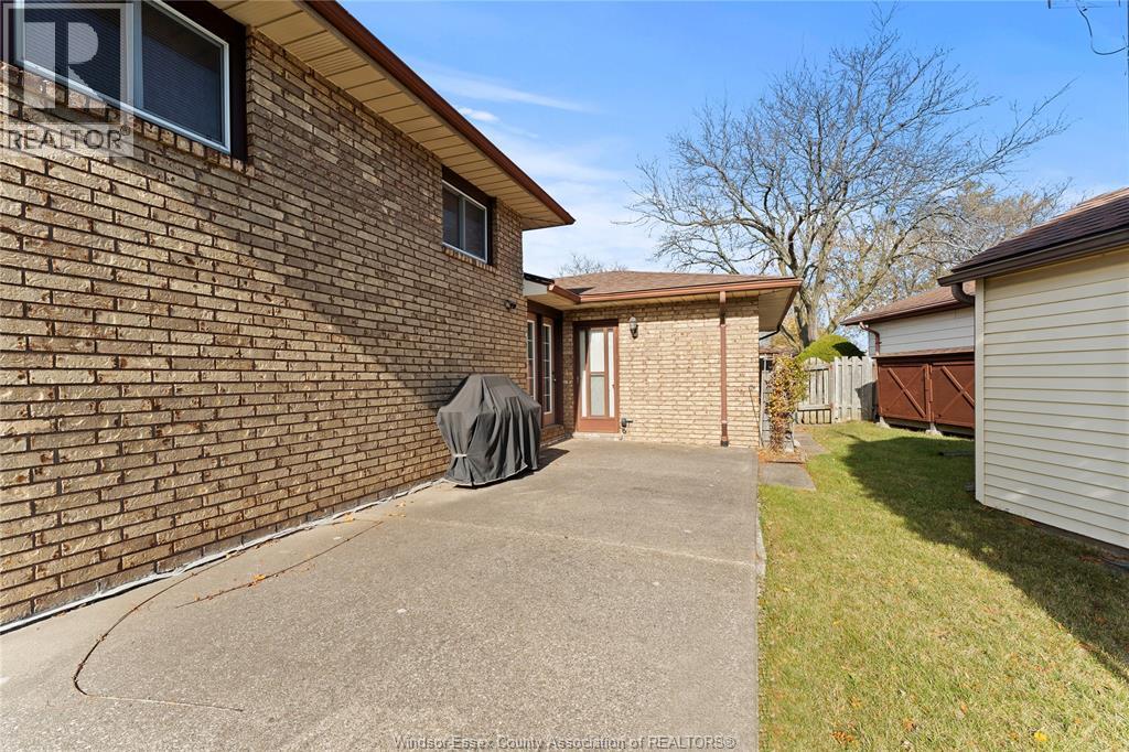 2737 Bramley Crescent, Windsor, Ontario  N8W 4X2 - Photo 24 - 25028474