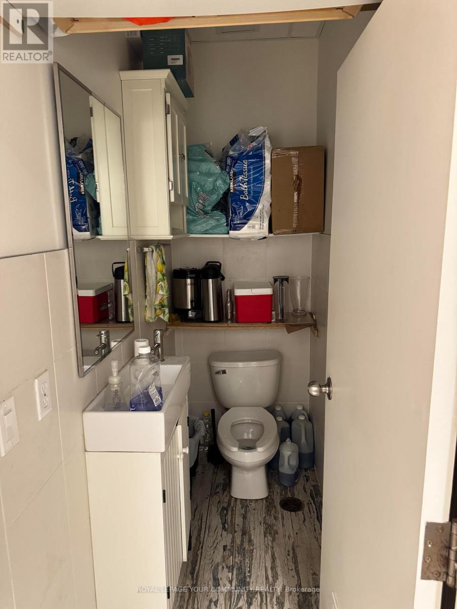 101 - 799 College Street, Toronto, Ontario  M6G 1C7 - Photo 26 - C12529490