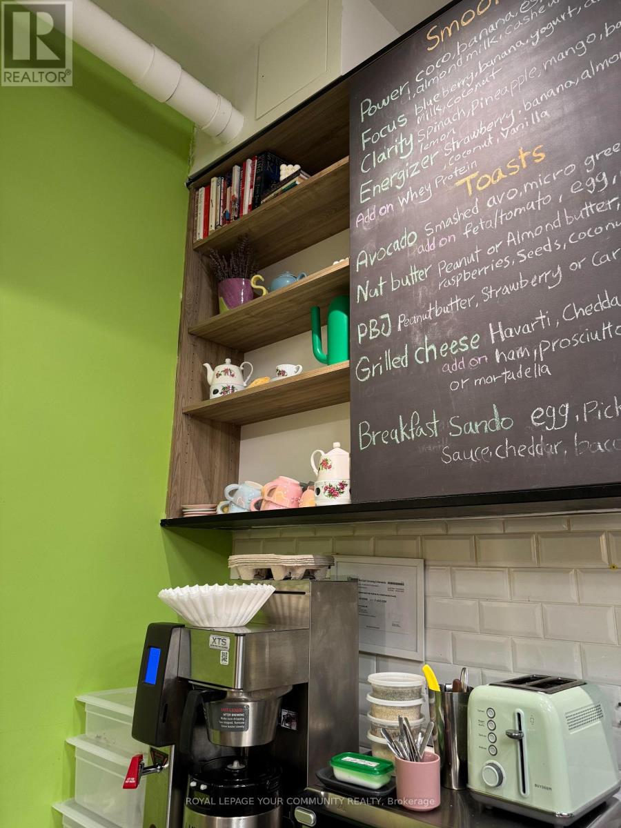 101 - 799 College Street, Toronto, Ontario  M6G 1C7 - Photo 9 - C12529490