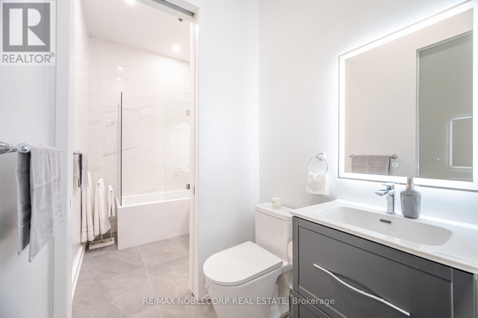 119 - 43 Hanna Avenue, Toronto, Ontario  M6K 1X1 - Photo 19 - C12529504