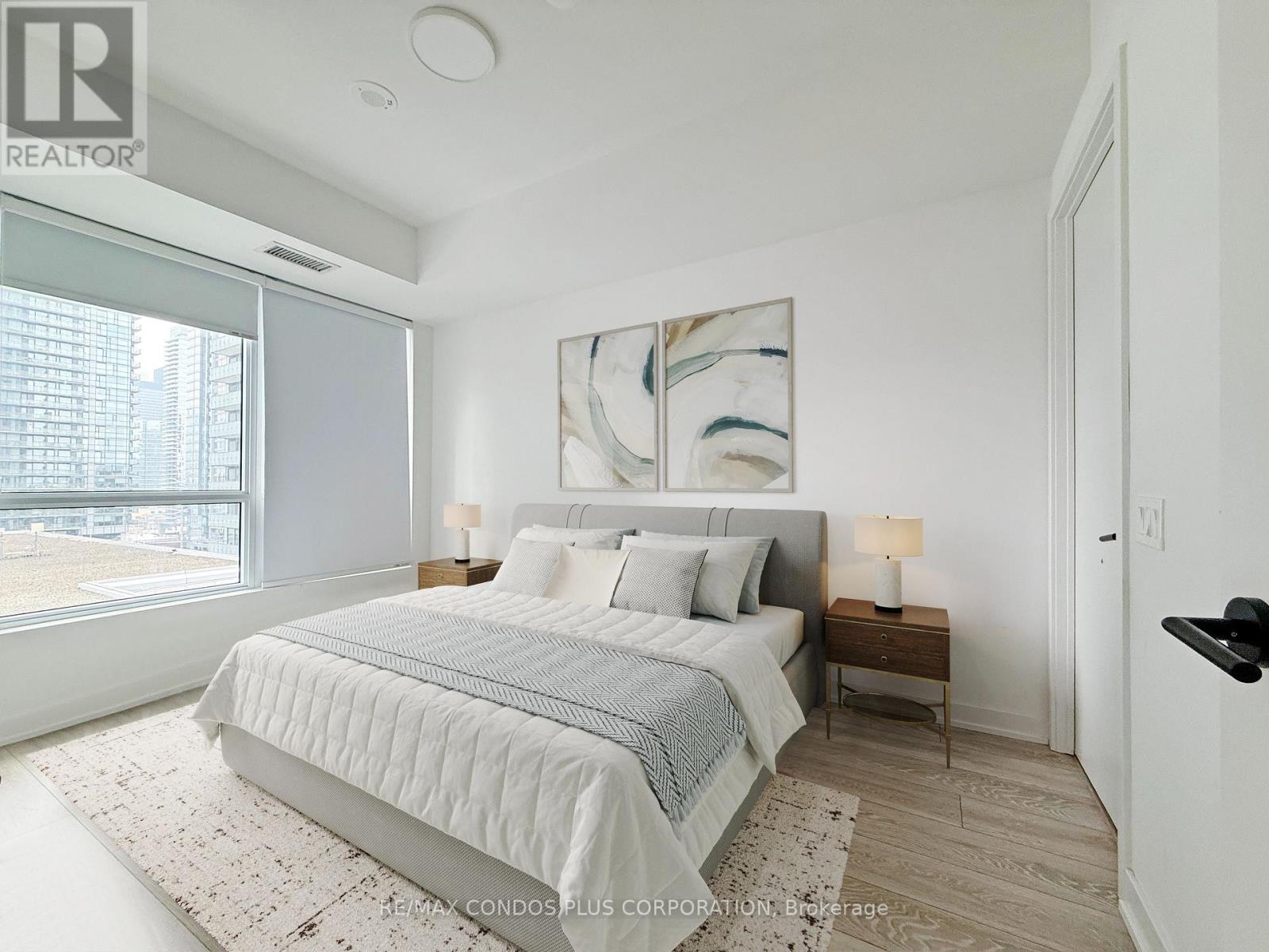 1305 - 108 Peter Street, Toronto, Ontario  M5V 0W2 - Photo 7 - C12529526