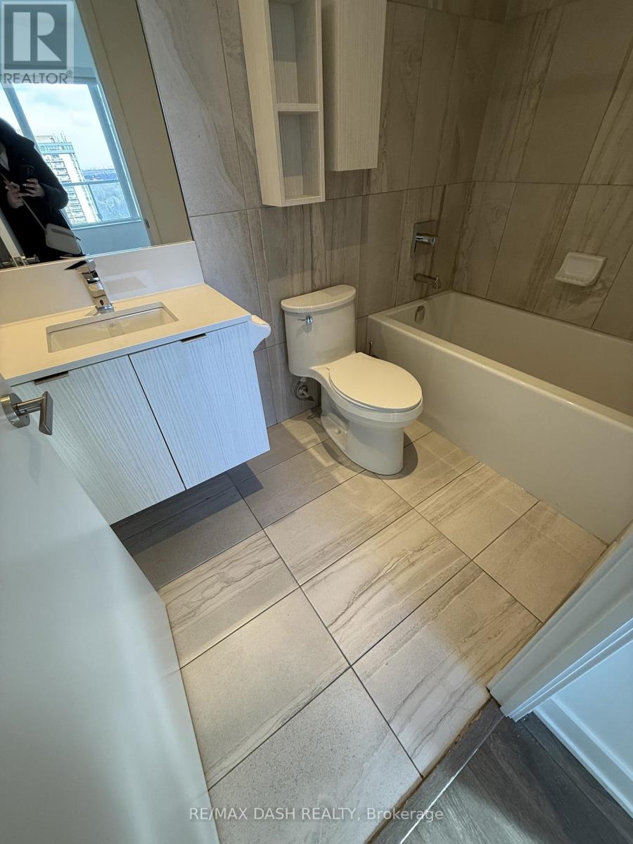 2502 - 99 Broadway Avenue, Toronto, Ontario  M4P 0E3 - Photo 4 - C12529544