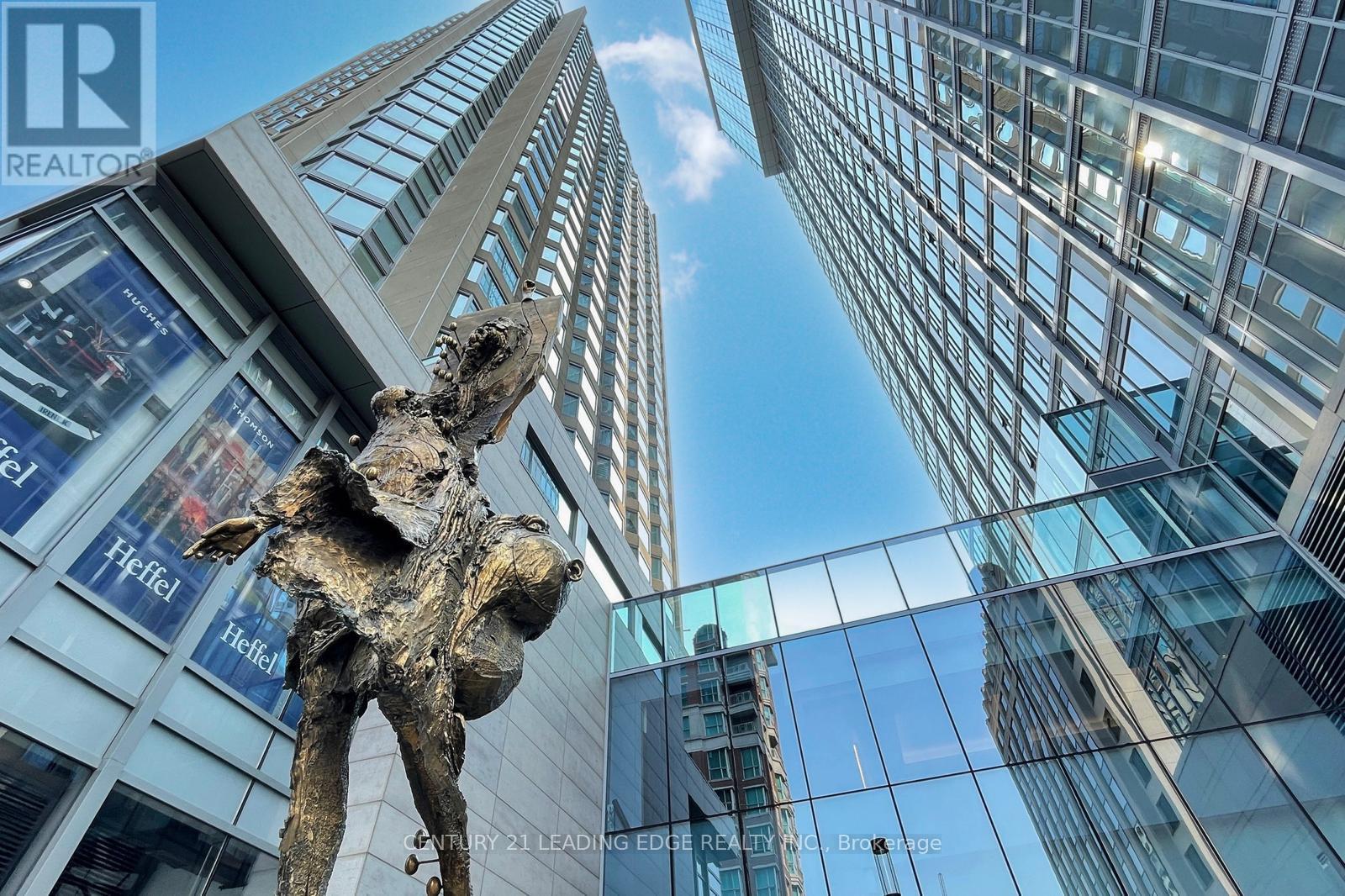 1704 - 155 Yorkville Avenue, Toronto, Ontario  M5R 0B4 - Photo 19 - C12529552