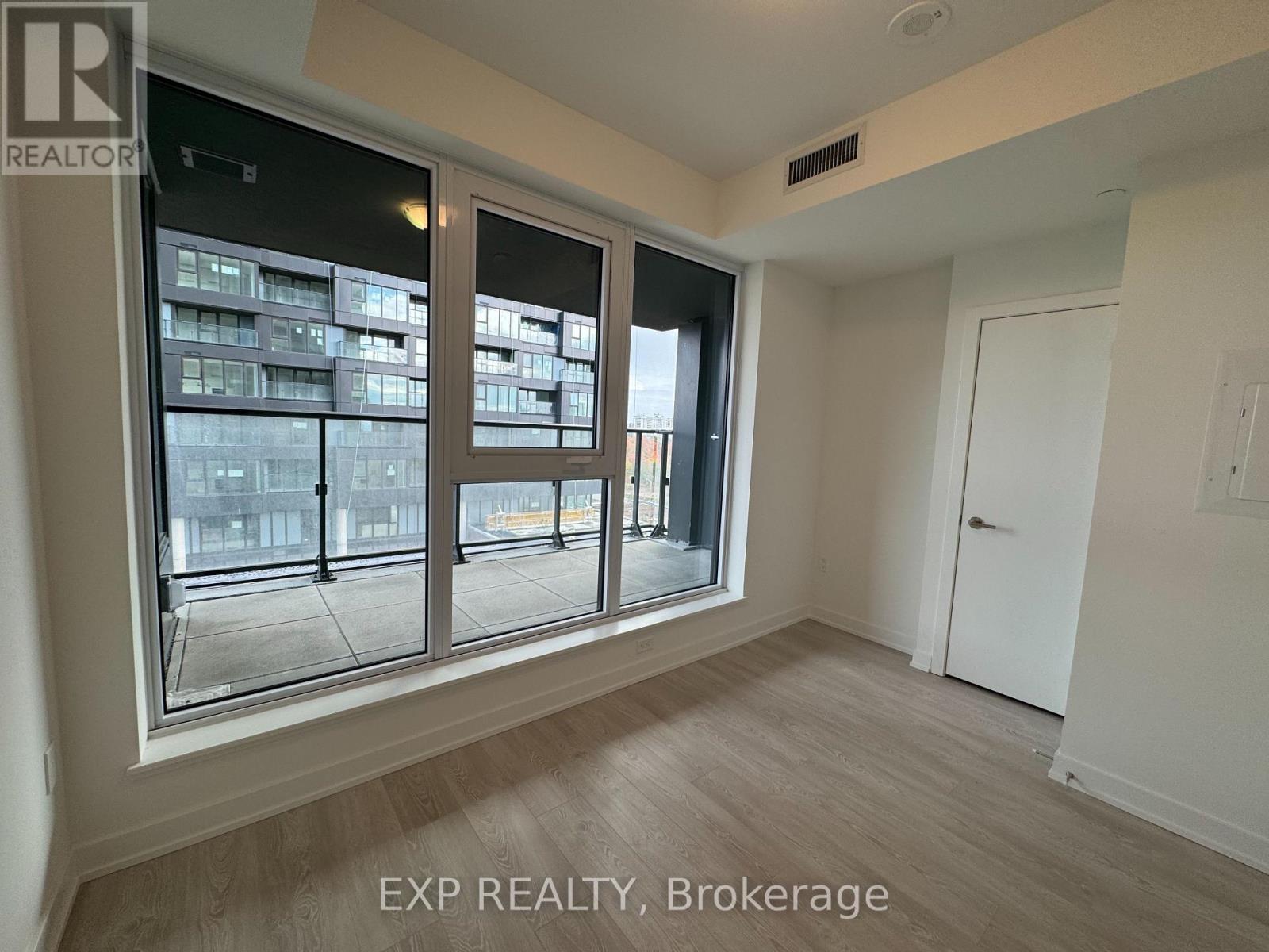 712 - 1 Quarrington Lane, Toronto, Ontario  M3C 0S4 - Photo 7 - C12529590