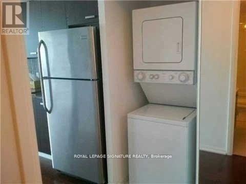 2301 - 832 Bay St, Toronto, Ontario  M5S 1Z6 - Photo 10 - C12529634