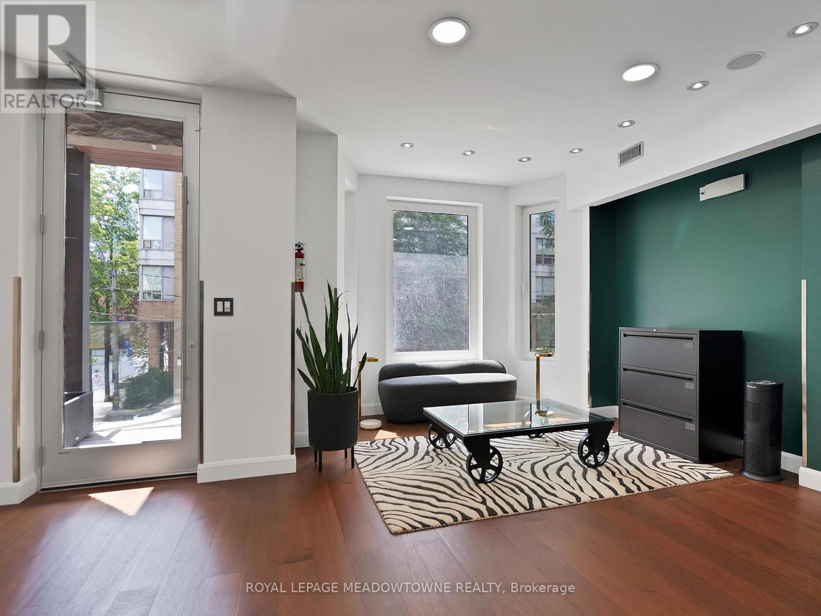 544 Richmond Street W, Toronto, Ontario  M5V 1Y4 - Photo 3 - C12529664