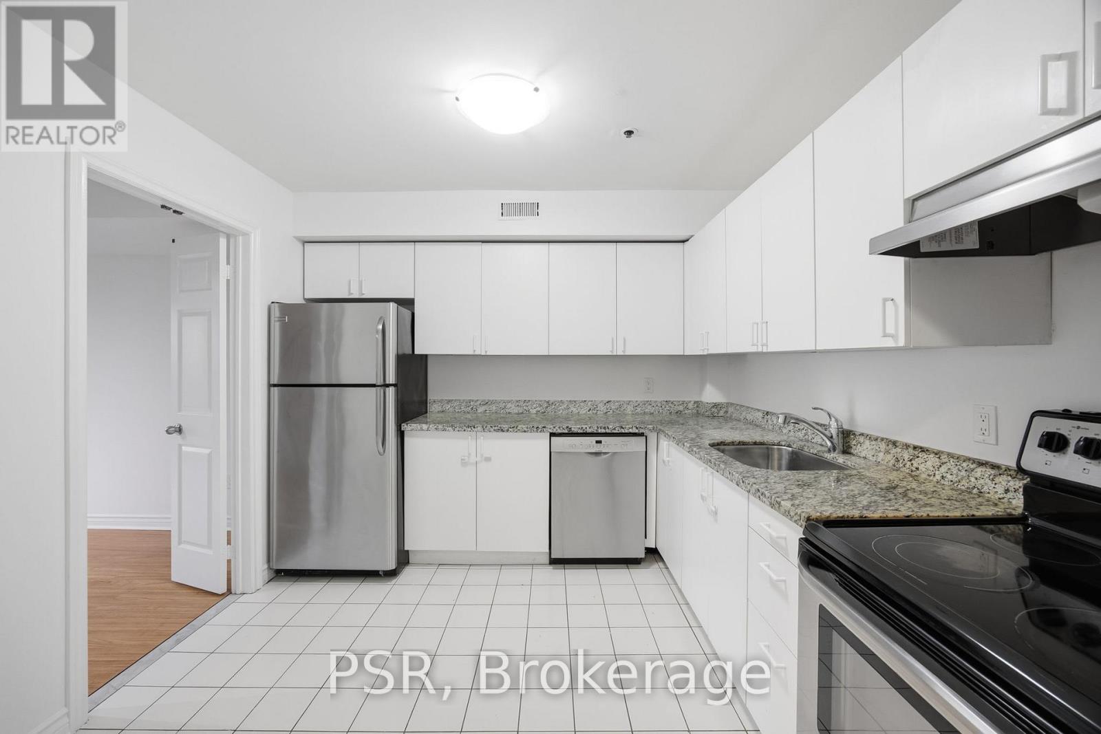 7 - 3314 Yonge Street, Toronto, Ontario  M4N 2M4 - Photo 3 - C12529674