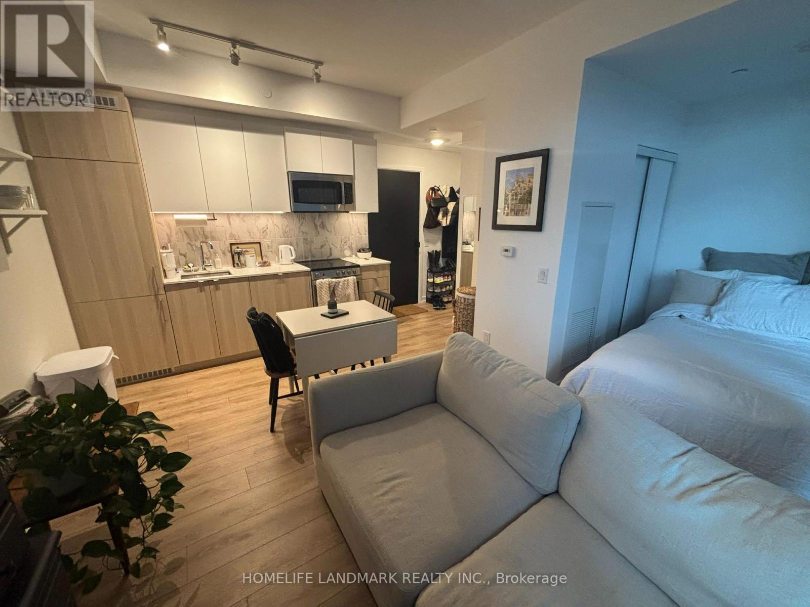 402 - 500 Dupont Street, Toronto, Ontario  M6G 0B8 - Photo 5 - C12529682